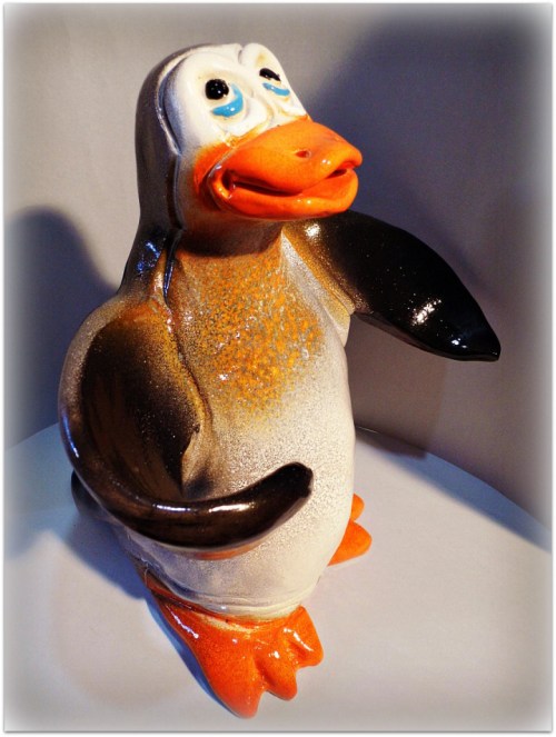 Pingüino de cerámica