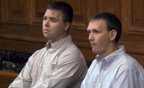 !!!!!Milwaukee police officer Bryan Norberg, right, and Officer Graham Kunisch1